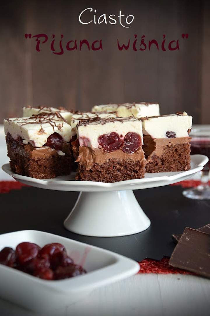CIASTO „PIJANA WIŚNIA” – Wiśnie w połączeniu z cudownie czekoladowym kremem tworzą duet idealny, który jest prawdziwym rajem dla podniebienia!