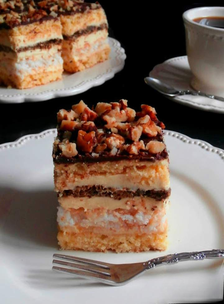 Ciasto “Snikers” Siostry Anastazji – Przepyszne Połączenie Warstw i Smaków