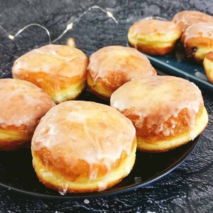 Pączki Zaparzane: Puszyste, Smaczne i Idealne na Każdą Okazję! 🍩✨