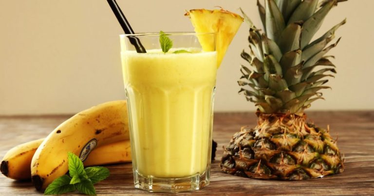 Koktajl z ananasa i banana, który spala tłuszcz z brzucha i pozwala schudnąć 4 kilogramy tygodniowo